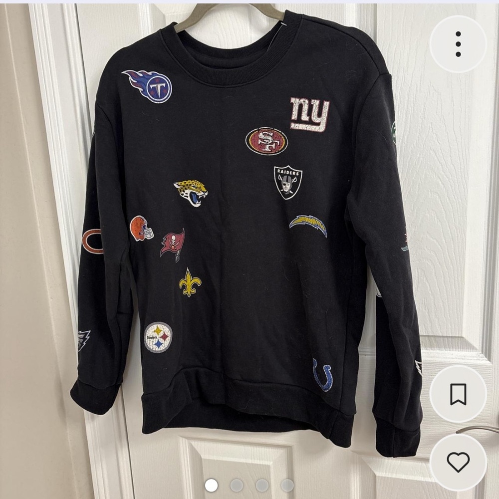 Hollister Black Crewneck Sweater with NFL Patches